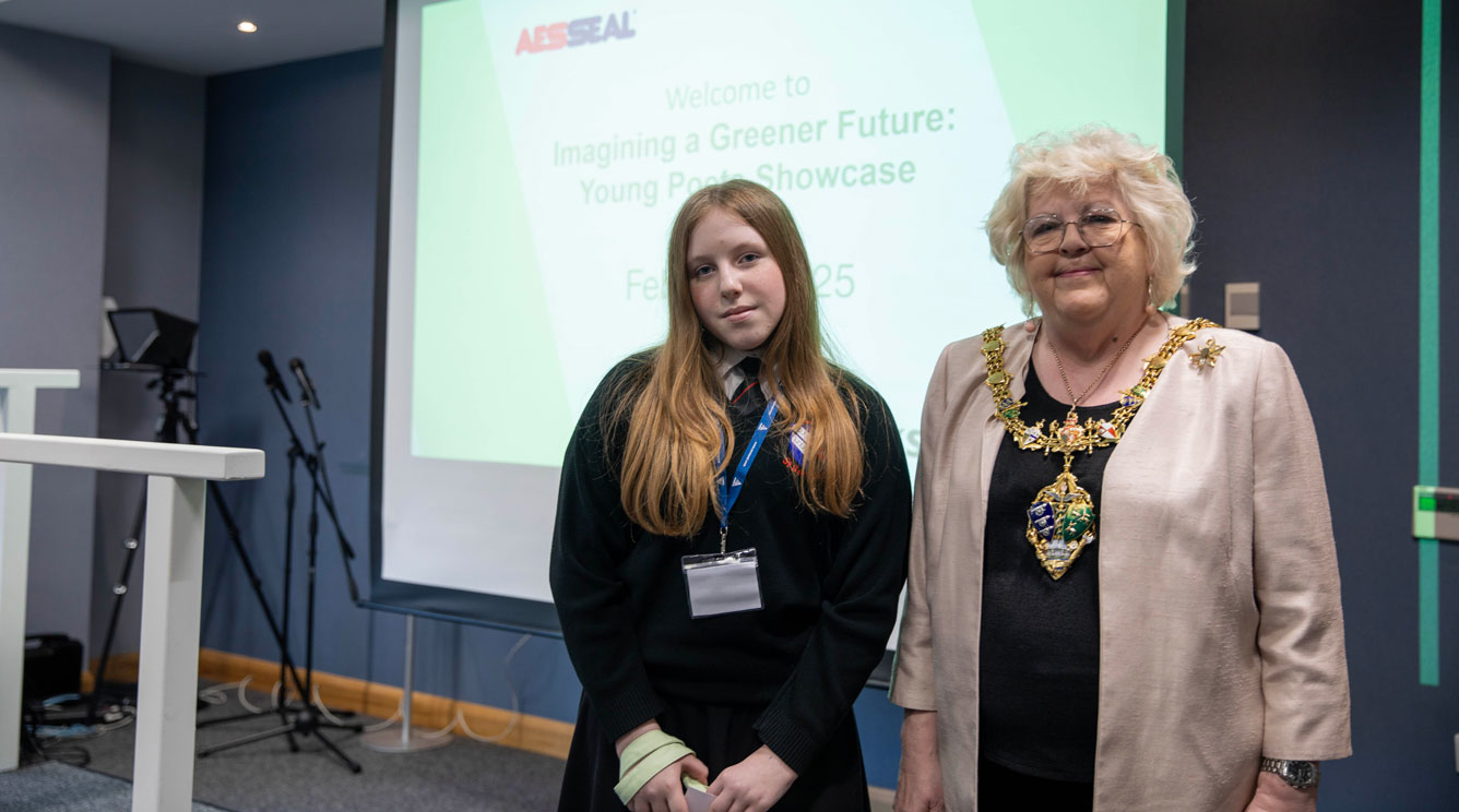 Mayor of Rotherham with winner Isabelle Stevens